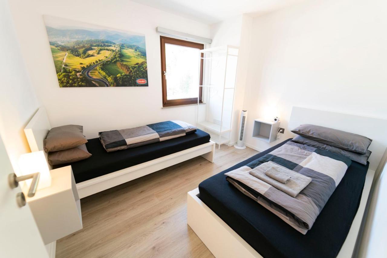 North Loop Rooms Adenau Exterior photo